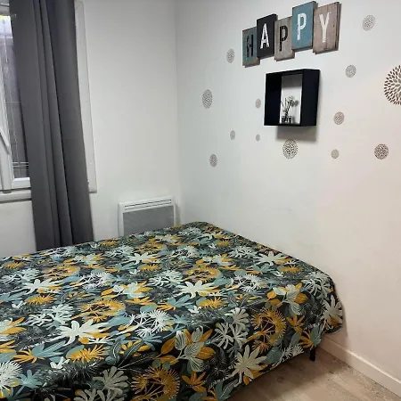 Entier Avec Jardin Pour 2 A 6 Personnes Avec 2 Et Convertible Dans Le Salon